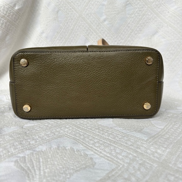 Michael Kors Bedford medium pebbled dark olive, leather tote! - Picture 3 of 3